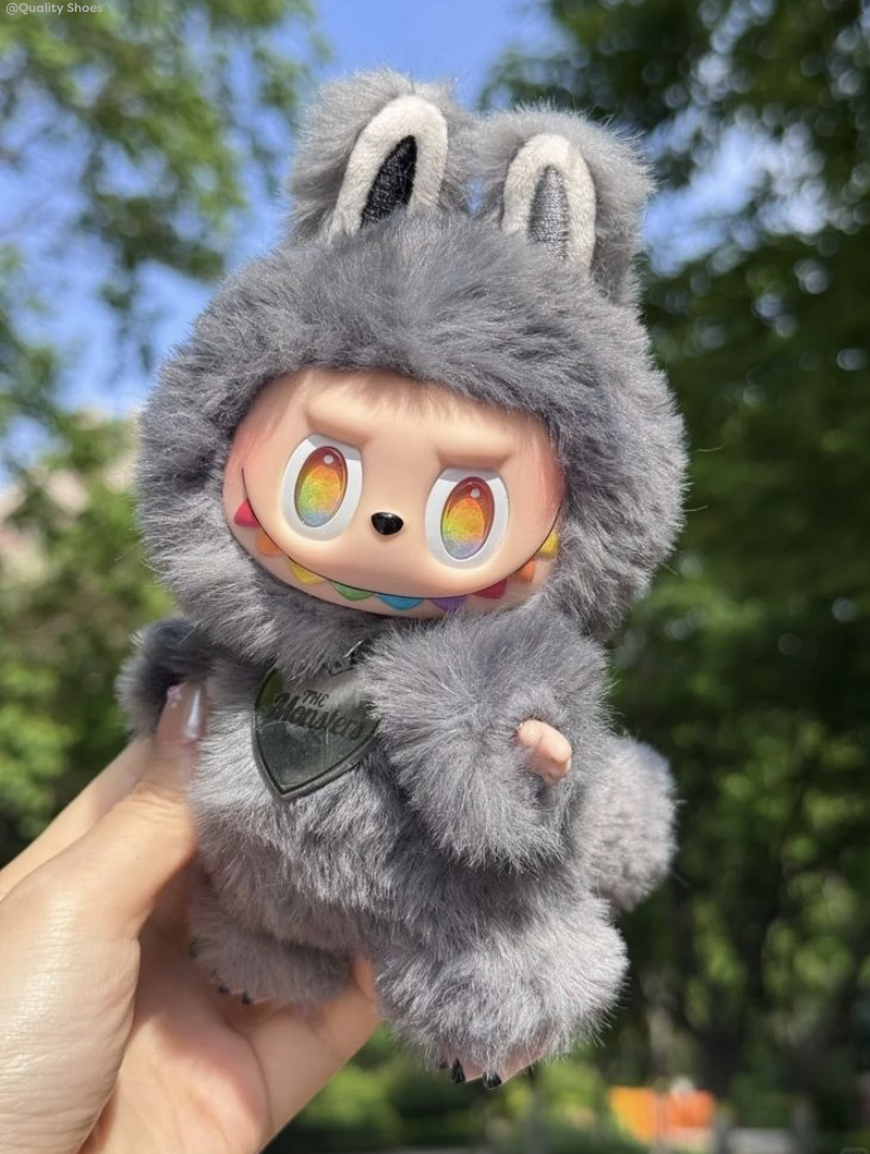 アイドル LABUBU secret Pop Mart The Monsters (Labubu) V3 Big Into Energy Vinyl Plush